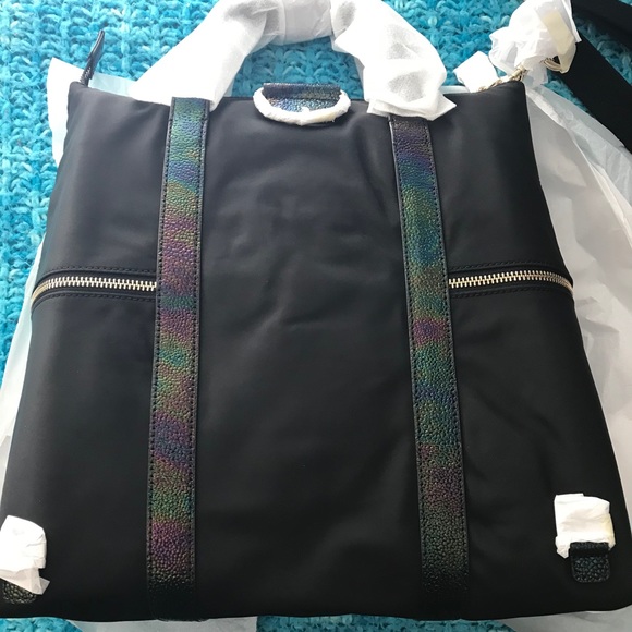 SOLD🖤Henri Bendel Large Petrol Jetsetter - Picture 7 of 7